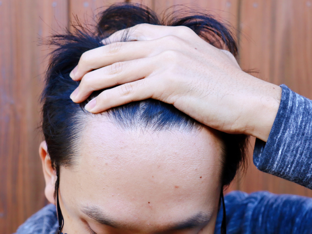 what does a hairline fracture feel like